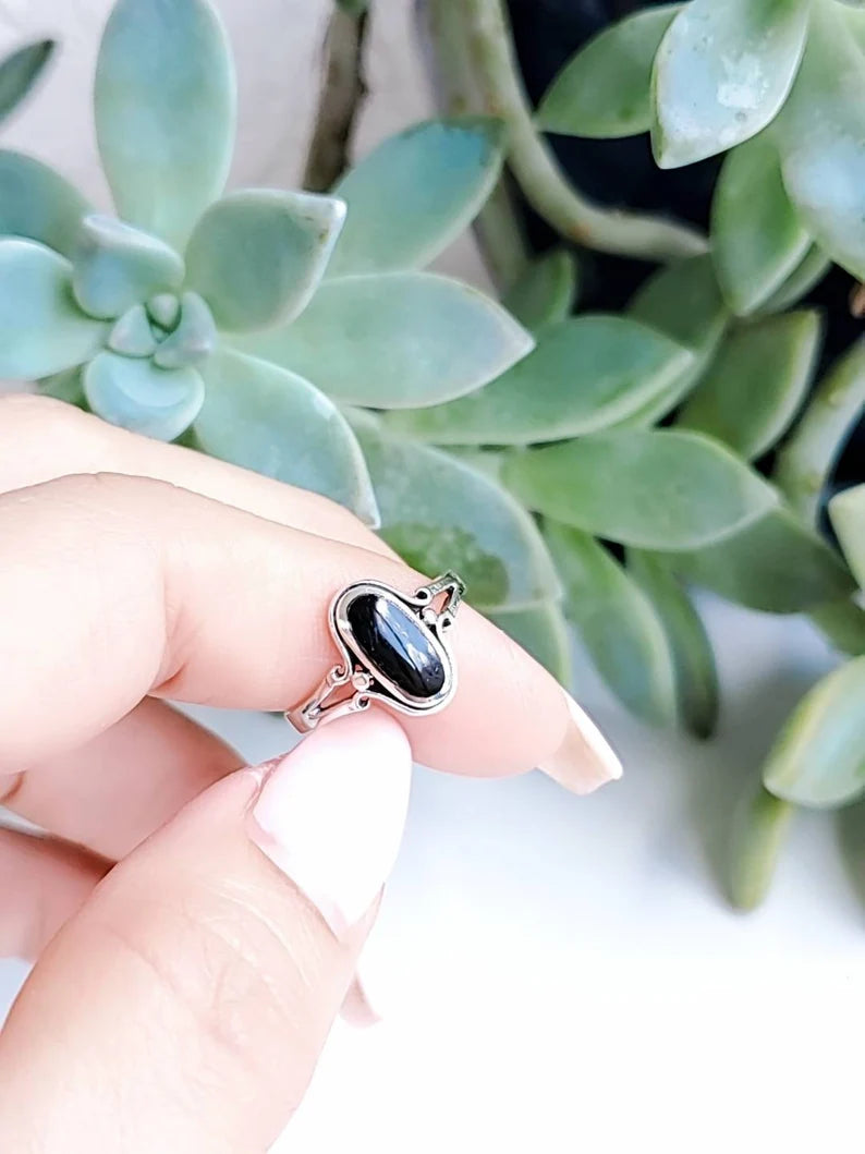 Sterling Silver Oval Onyx Ring
