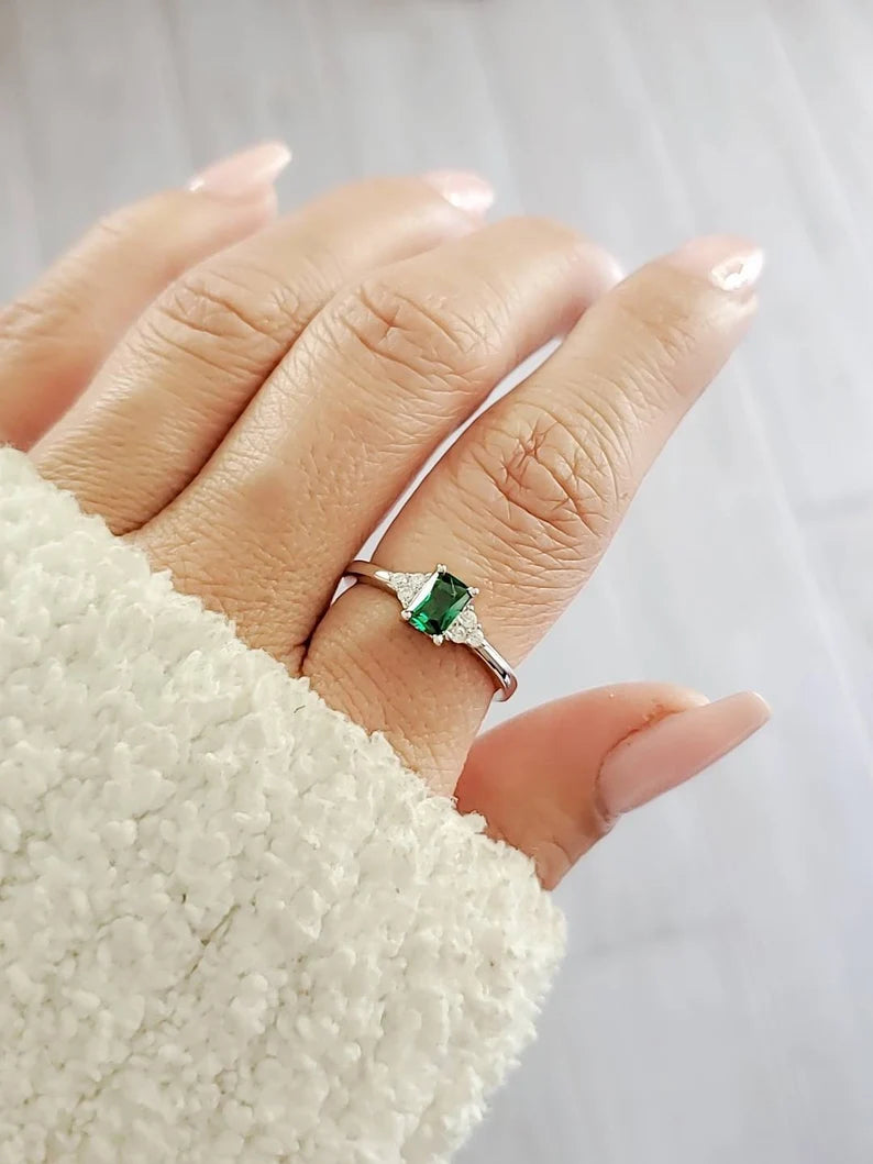 Sterling Silver Precious Emerald Ring