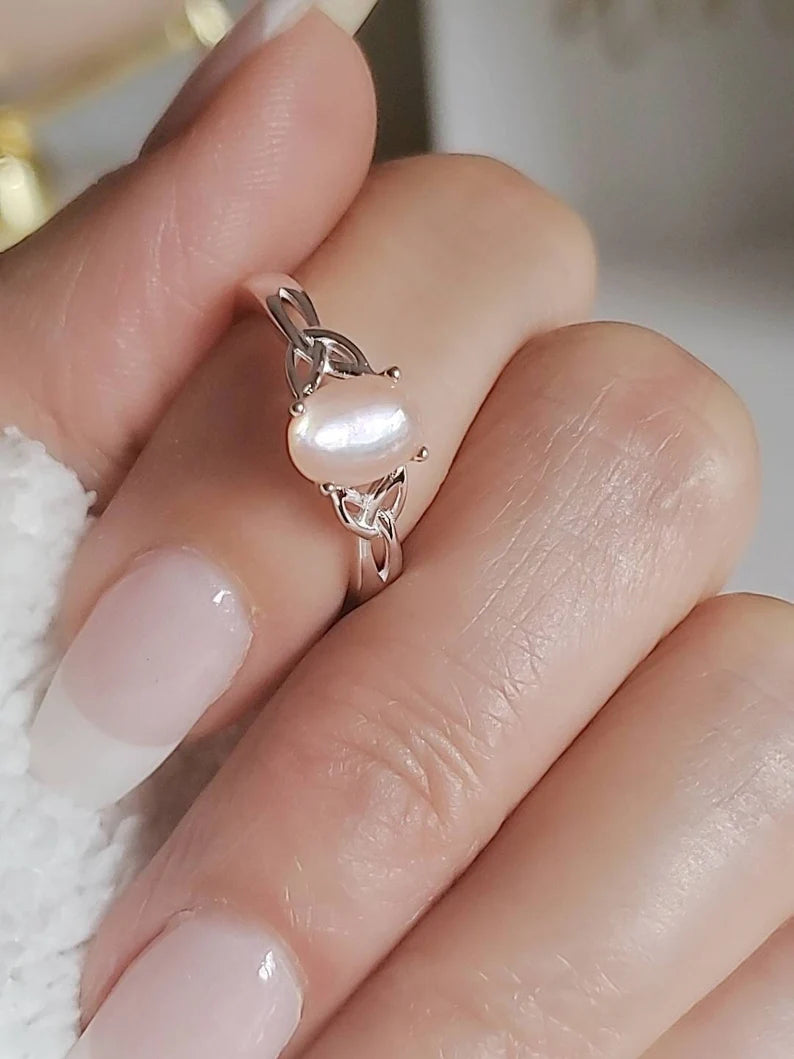 Sterling Silver Pink Mother of Pearl Ring