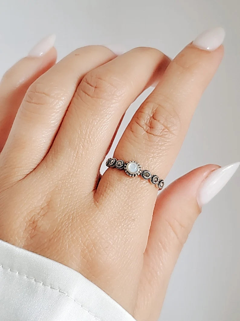 Sterling Silver Marquise Mother of Pearl Ring