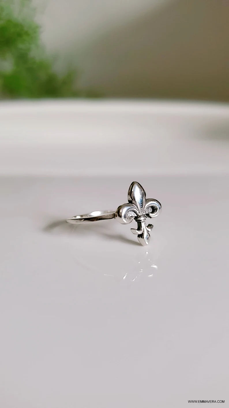 Dainty Sterling Silver Fleur De Lis Ring