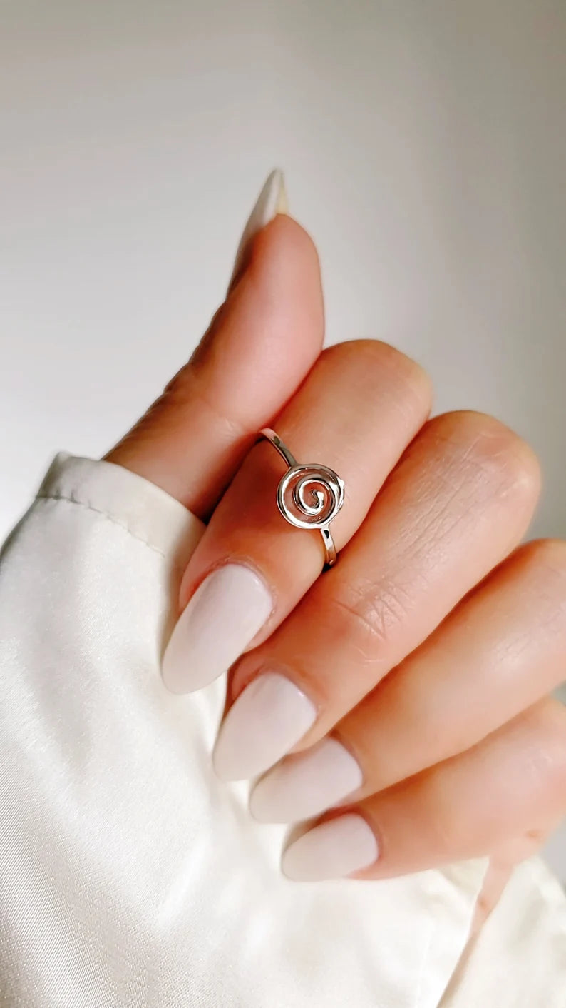 Dainty Spiral Swirl Minimalist Ring