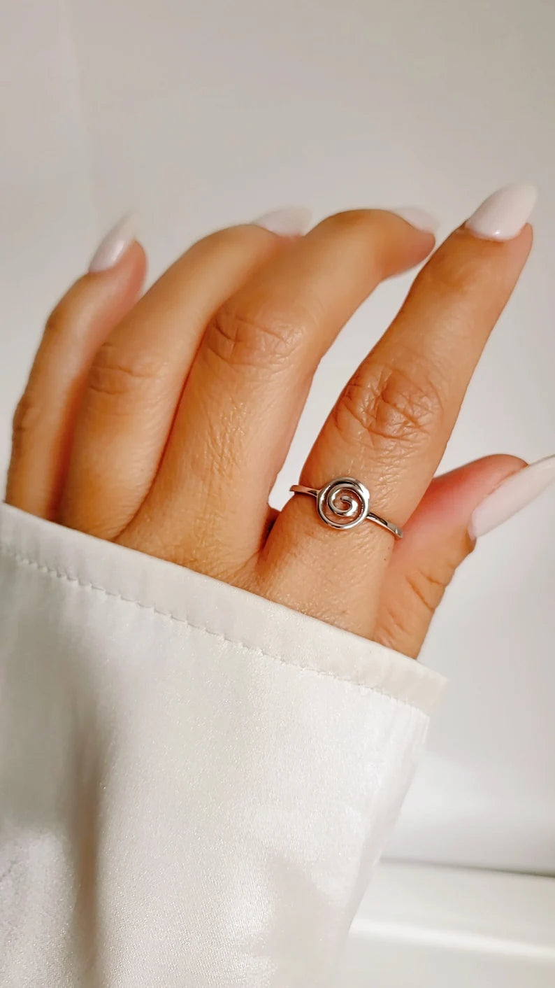 Dainty Spiral Swirl Minimalist Ring