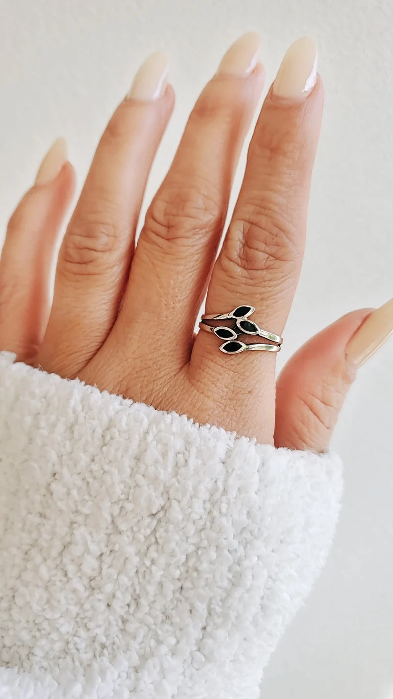 Sterling Silver Onyx Leaf Ring