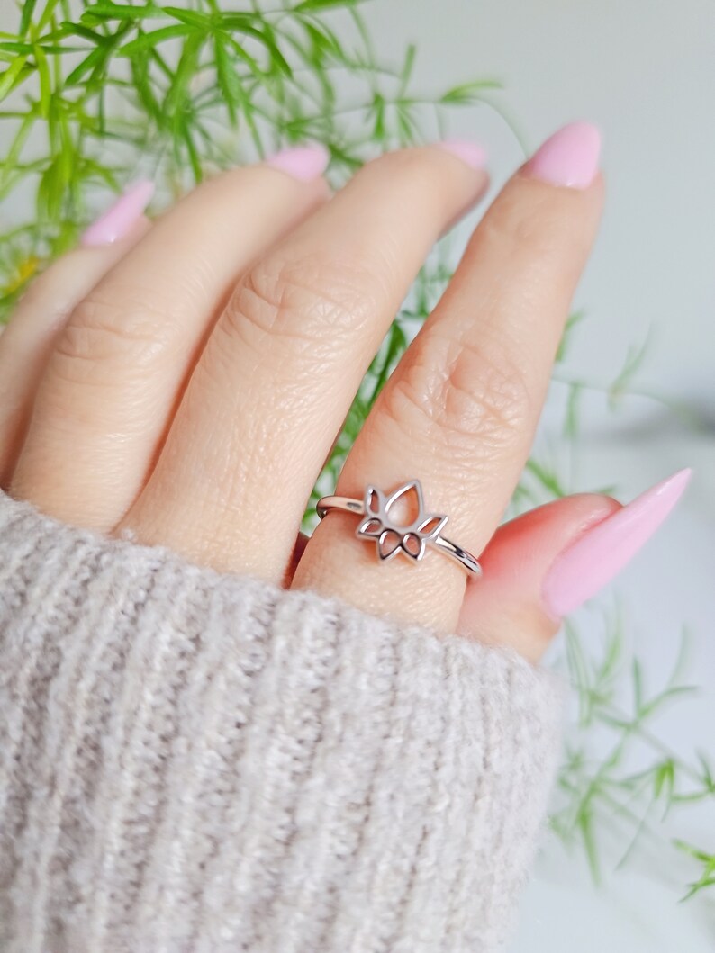 Sterling Silver Lotus Flower Ring