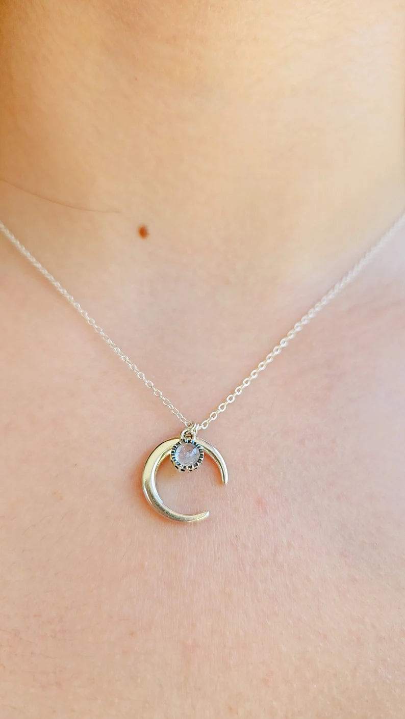 Sterling Silver Naturak Moonstone Moon Necklace