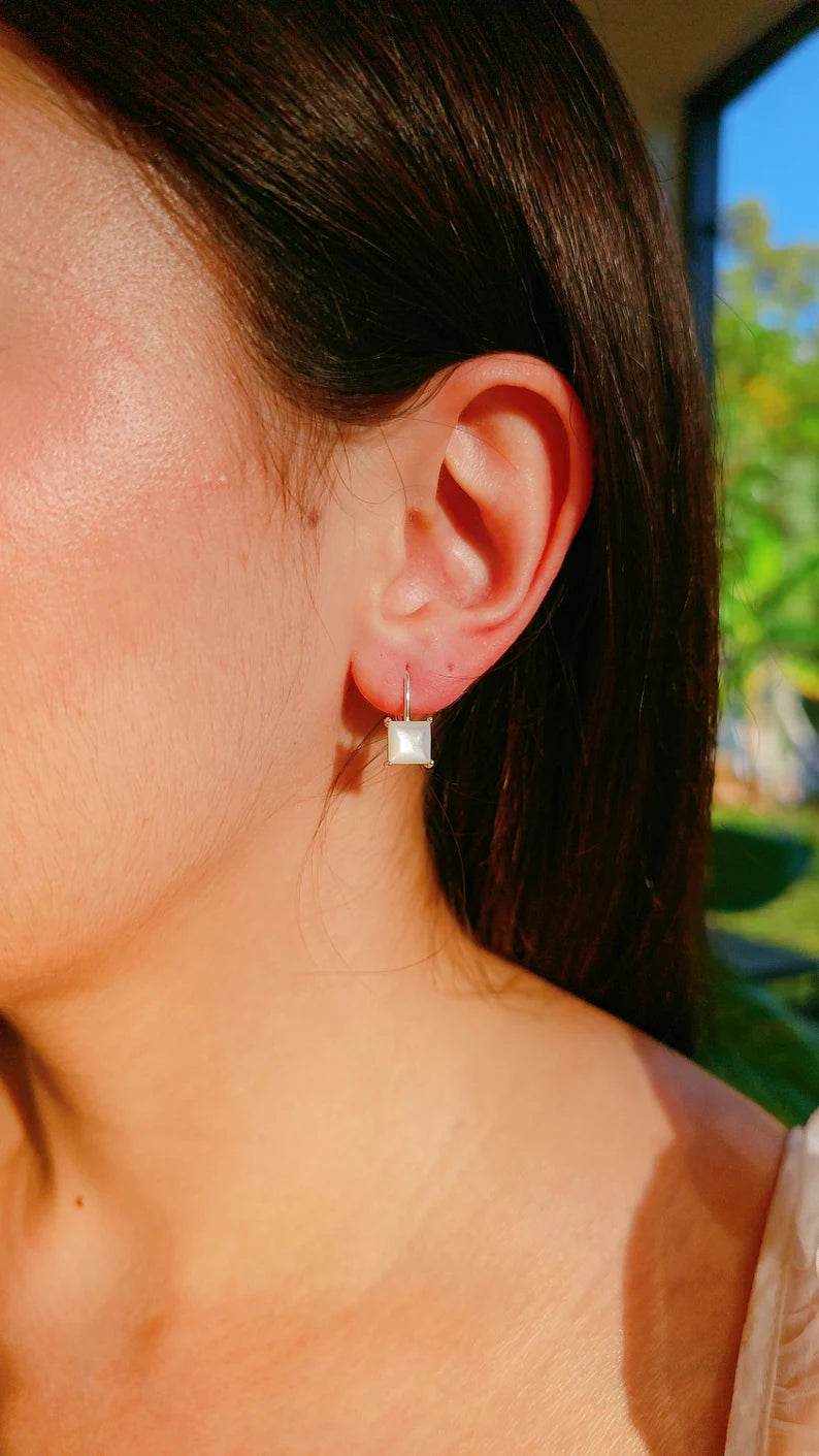 Sterling Silver 925 Mother of Pearl Dangling Earrings