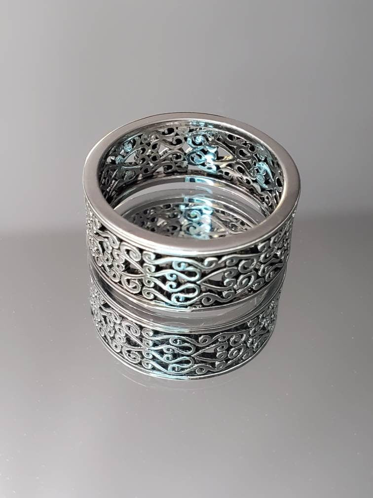 Filigree Heart Band Silver Ring