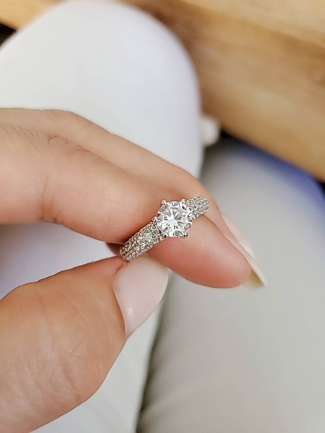 Minimalist Round Cut Engagement Ring