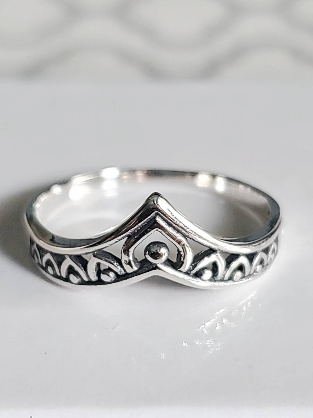 Minimalist Sterling Silver Chevron V Ring