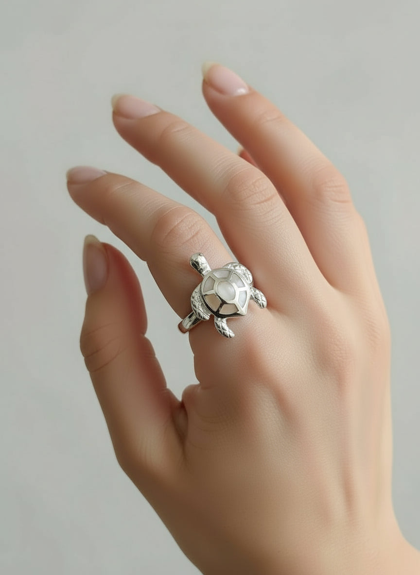 Sterling Silver Natural Mother of Pearl Turtle Ring