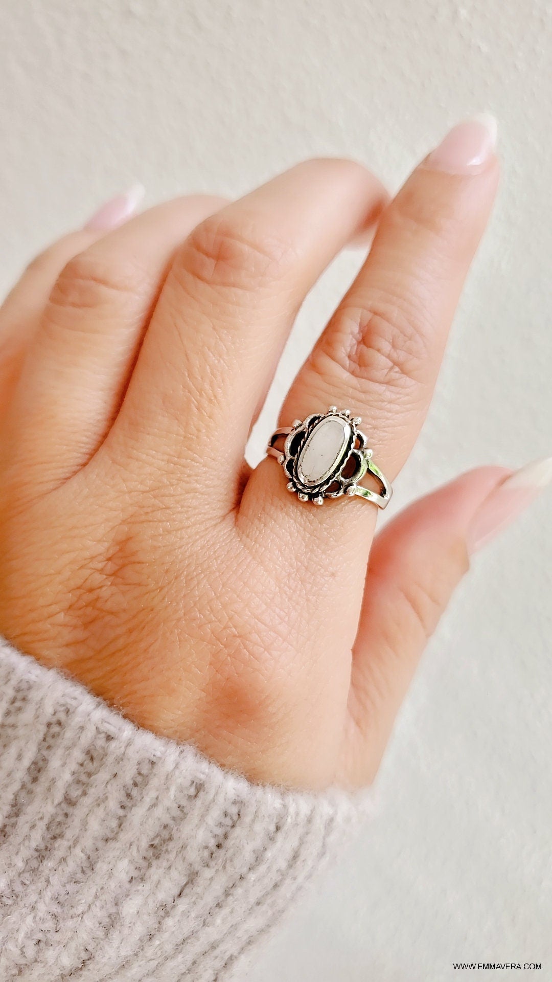 Sterling Silver Vintage Moonstone Ring