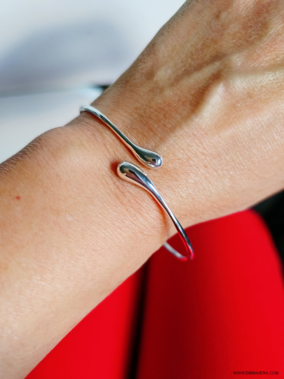 Waterdrop Sterling Silver Bangle Bracelet