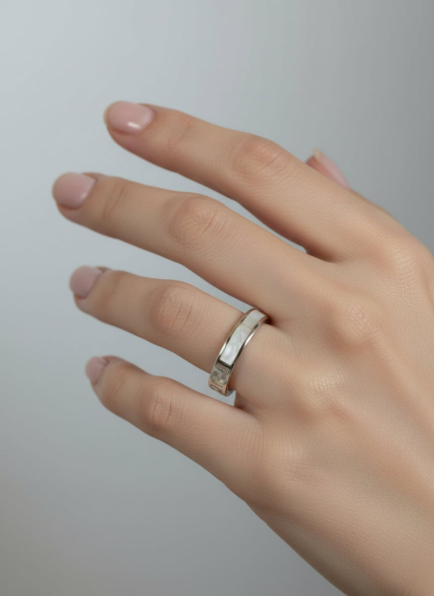 Sterling Silver Mother of Pearl Ring
