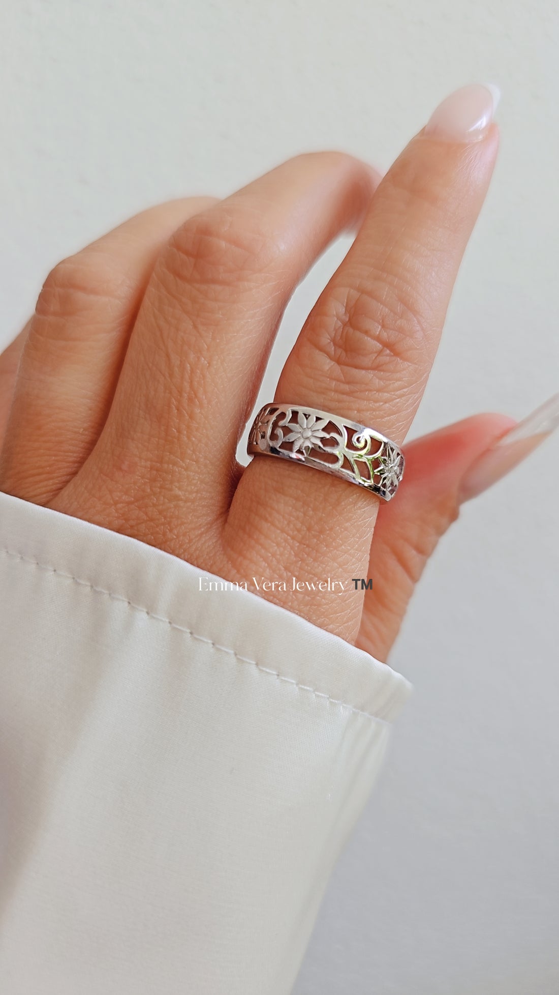 Sterling Silver Flowers Band Ring