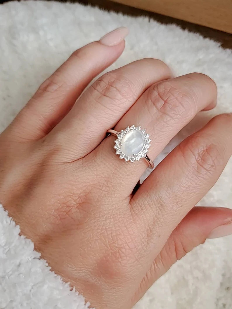 Mother of Pearl Sterling Silver Elegant Ring