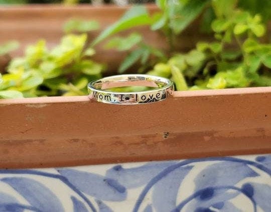 Engraved Ring "Mom, I love you with all my Heart"